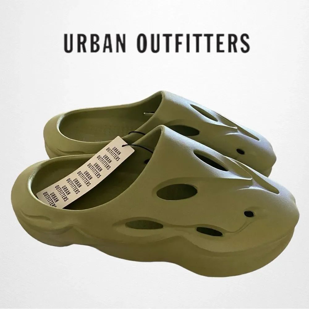 UO Urban Outfitters Moss Molded Men's Water Shoes NEW 10 8